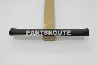 Moldura de puerta inferior trasera derecha genuina Infiniti QX60 2016-2020 OEM 82876-9NB0A Foto 1 de 4