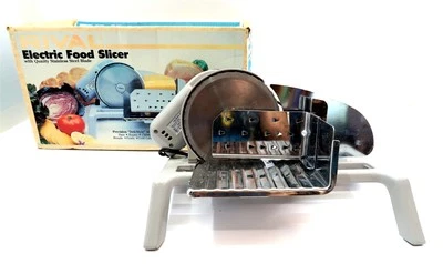 竞争对手电动食品切片机型号 1101 带不锈钢刀片 ~ 运行良好!! — 第 1/4 张图片