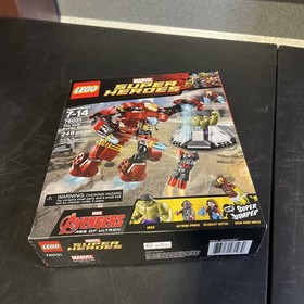LEGO Marvel: The Hulk Buster Smash (76031) Brand New Sealed