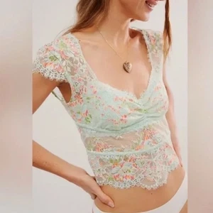 Free People Floral Garden Party Lace Green Tee Pink Women's Boho Size Small NWOT - Picture 1 of 4