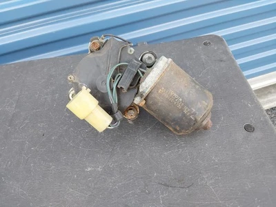 Motor limpador de para-brisa 82-85 Toyota Celica - RA64 RA65 ST GT GT-S - Imagem 1 de 4