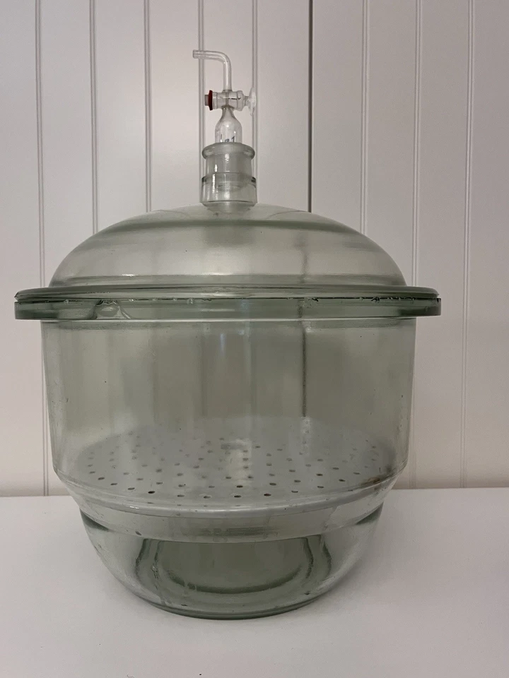 Vakuum Exsikkator  DM30 30 cm Labor mit Glasknopfdeckel, Keramikeinsatz und Hahn - Bild 1 von 4