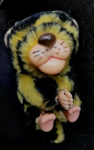 Vtg 1980s - 1990s Clip On Pencil Grabber Hugger Tiger SHIPS FREE - Picture 1 of 10