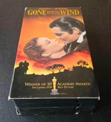 GONE WITH THE WIND. VHS MOVIE CASSETTE SET. 1999 TURNER ENT. - Image 1 of 4