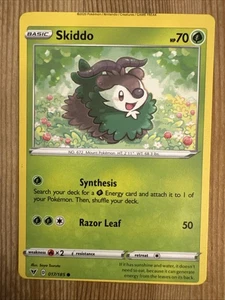 Skiddo 017/185 Swsh04: Vivid Voltage Regular OC ERROR MISPRINT - Bild 1 von 2