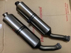 Discontinued Yzf-R1/Yzfr1 5Vy 04-06 Akrapovic Titanium Exhaust Silencer/Muffler - Picture 1 of 6