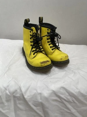 Dr Martins amarelos tamanho 10 infantil - Imagem 1 de 4