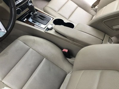 2012-2015 MERCEDES BENZ C250 Floor Center Console Tan Armrest Cupholder   924293 - Image 1 of 4