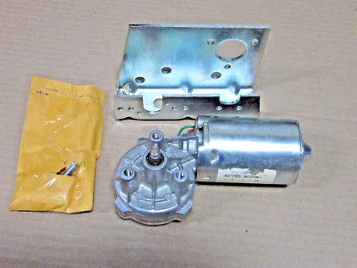 wiper motor assembly 12 Volt Made in USA -Tractors, combines - Image 1 of 3
