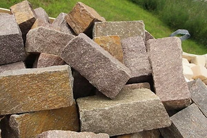Trockenmauer, Bruchsteinmauer,Bruchsteine,PorphyrmauerTrockenmauersteine Porphyr - Bild 1 von 3