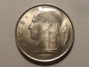 1975 NICE "BRIGHT" BELGIUM COPPER-NICKEL 5 FRANC KM#135.1 MINTAGE 34,000,000! - Picture 1 of 2