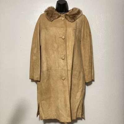 True Vintage 1970s Tan Suede and Mink Fur Winter Button Up Coat Size Large - Image 1 of 4