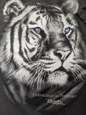 Busch Gardens Black T-shirt  White Tiger  Extinction Is Forever - Image 1 of 3