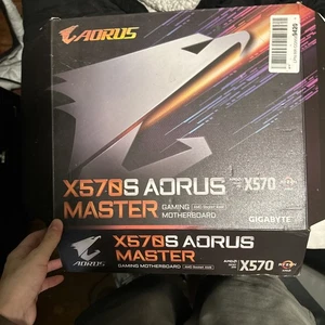 aorus series x570s master - Picture 1 of 6