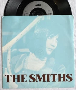 THE SMITHS -There Is A Light...- Rare UK WEA 7" w/Silver Labels +Sleeve (Vinyl) - Bild 1 von 5