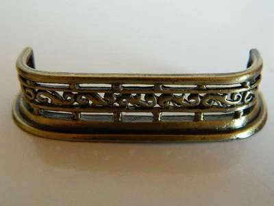 (HP9) 1/12th scale DOLLS HOUSE METAL FIREPLACE FENDER  *** REDUCED *** - Image 1 of 4