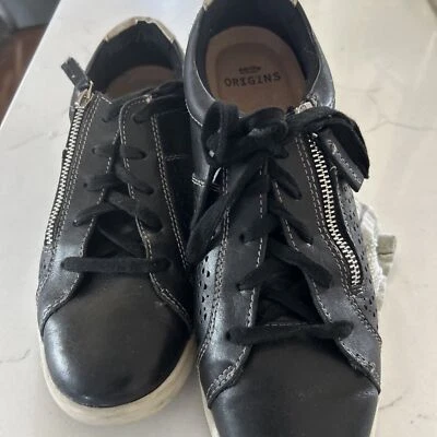 Zapatilla deportiva Earth Origins Etta de cuero negra con cordones y cremallera lateral talla 8 funciona grande Foto 1 de 4