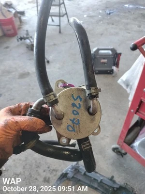 TRANSMISSION OIL COOLER 3349333030 2015 TOYOTA CAMRY Foto 1 de 4