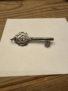 Vintage James Avery Sterling Skelett Schlüssel Anstecknadel Brosche Anhänger 1 7/8" Fleur de Lis - Bild 1 von 6