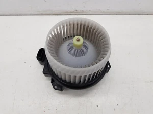 2020 TOYOTA YARIS MK3 1.5 PETROL HYBRID RHD HEATER BLOWER MOTOR FAN OEM - Picture 1 of 9
