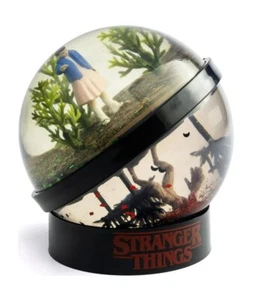 Netflix Stranger Things Upside Down doppelseitig Schneekugel Elf/Demogorgon 🙂 - Bild 1 von 12