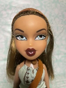 LOVELY BRATZ VHTF Strut It Yasmin Clothes Shoes - Picture 1 of 5