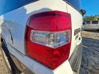 Used Left Tail Light Assembly fits: 2013 Ford Expedition Left Grade A Foto 1 de 4