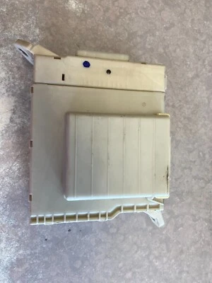 Lexus IS250, Fuse Box Cabin, RH, Kick Panel, 82730-53044 09, 10 - Image 1 of 4