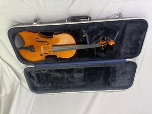 Eastman VL80 Student Violin PLAYS PERFECTLY little use - Picture 1 of 19