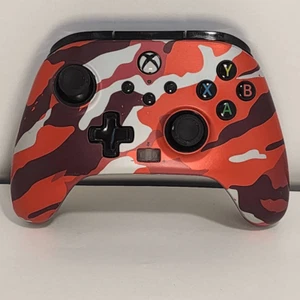 Controlador PowerA Rojo Camuflaje Mejorado Xbox One con Cable Modelo-1518910-01 - Imagen 1 de 5