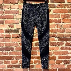 Sweaty Betty The Power Legging Size Medium Regular Mesh Holographic - Picture 1 of 8