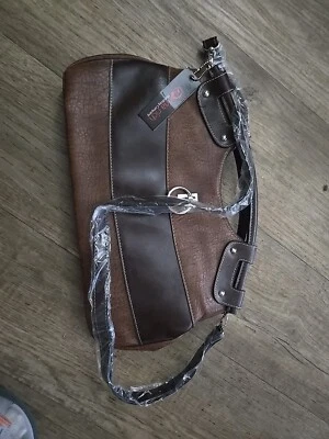 Rina Rich 双色棕色顶部手柄斜挎包手提包。    中号 8x15x3 — 第 1/4 张图片