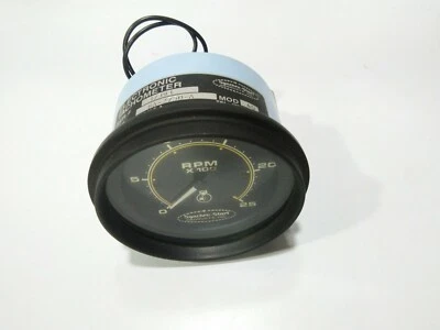 SYNCHRO-START SA-2750-A ELECTRONIC TACHOMETER MOD 40 0-25 *100 RPM 12-32V - Image 1 of 4
