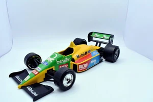 Modellini auto FORMULA 1 scala 1:24 Benetton Ford B 188 Burago modellismo asta - Foto 1 di 3