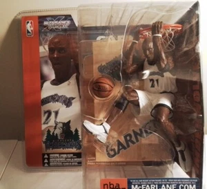 McFarlane Toys NBA Sports Picks Series 1 Kevin Garnett MN Timbewolves 2002 white - Picture 1 of 3