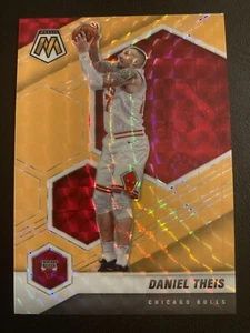2020-21 Panini Mosaic Fluorescent Orange Mosaic Prizm 139 Daniel Theis ed/25 - Bild 1 von 2