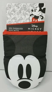 Disney Mickey Mouse Set of 2 Oversized Mini Mitts Oven Mitts NEW - Picture 1 of 3