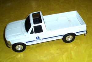 NEW HOLLAND ERTL DIE CAST PICKUP TRUCK TOY VEHICLES ADVERTISEMENT TOYS HOBBIES - Picture 1 of 17