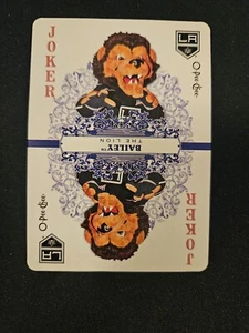 Tarjeta de juego 22-23 O-Pee-Chee Bailey Joker SSP 🚨🚨🚨 Mascota de los Kings de Los Ángeles - Imagen 1 de 2
