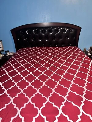 Queen Size Y Colchón  Foto 1 de 4