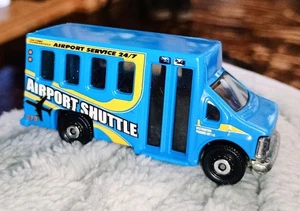 2013 Matchbox Chevy Transport Bus Airport Shuttle 5 Pack Only Last Release Ever - Picture 1 of 2