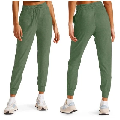 NEW Size Medium Beyond Yoga Commuter Midi Jogger Pants Moss Green Heather - Image 1 of 4