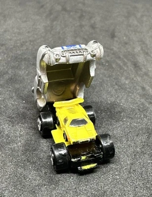 Micro Machines Insiders Chevy ‘55 Corvette W/Minis Lamborghini Countach Yellow - Image 1 of 4
