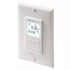 Honeywell Home RPLS740B1008 Solar 7 Day Programmable Light Switch Timer - Picture 1 of 2