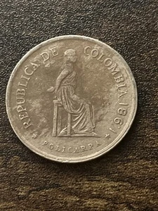 1981 Colombia 5 Five Pesos Actual Coin TB2225* - Picture 1 of 2