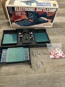 1977 Electronic Battleship Game by Milton Bradley 98%Complete in Great Condition - Picture 1 of 17