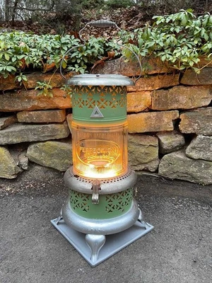 Antiguo calentador de queroseno de aceite de cabina de salón de vidrio Pyrex # 1686 Perfection en muy buena condición Foto 1 de 4