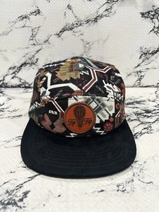 Gorra Lower Park de cuero con correa trasera hecha a mano con patrón azteca del suroeste - Imagen 1 de 7