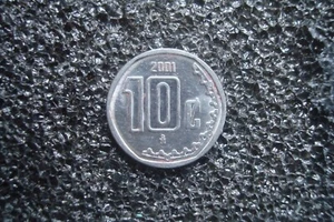 2001 Mexico 10 Centavos Coin - World Coin - Picture 1 of 2
