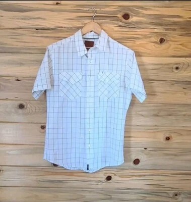 Hawk Men's White Short Sleeved Button Down Shirt Small - Image 1 of 4